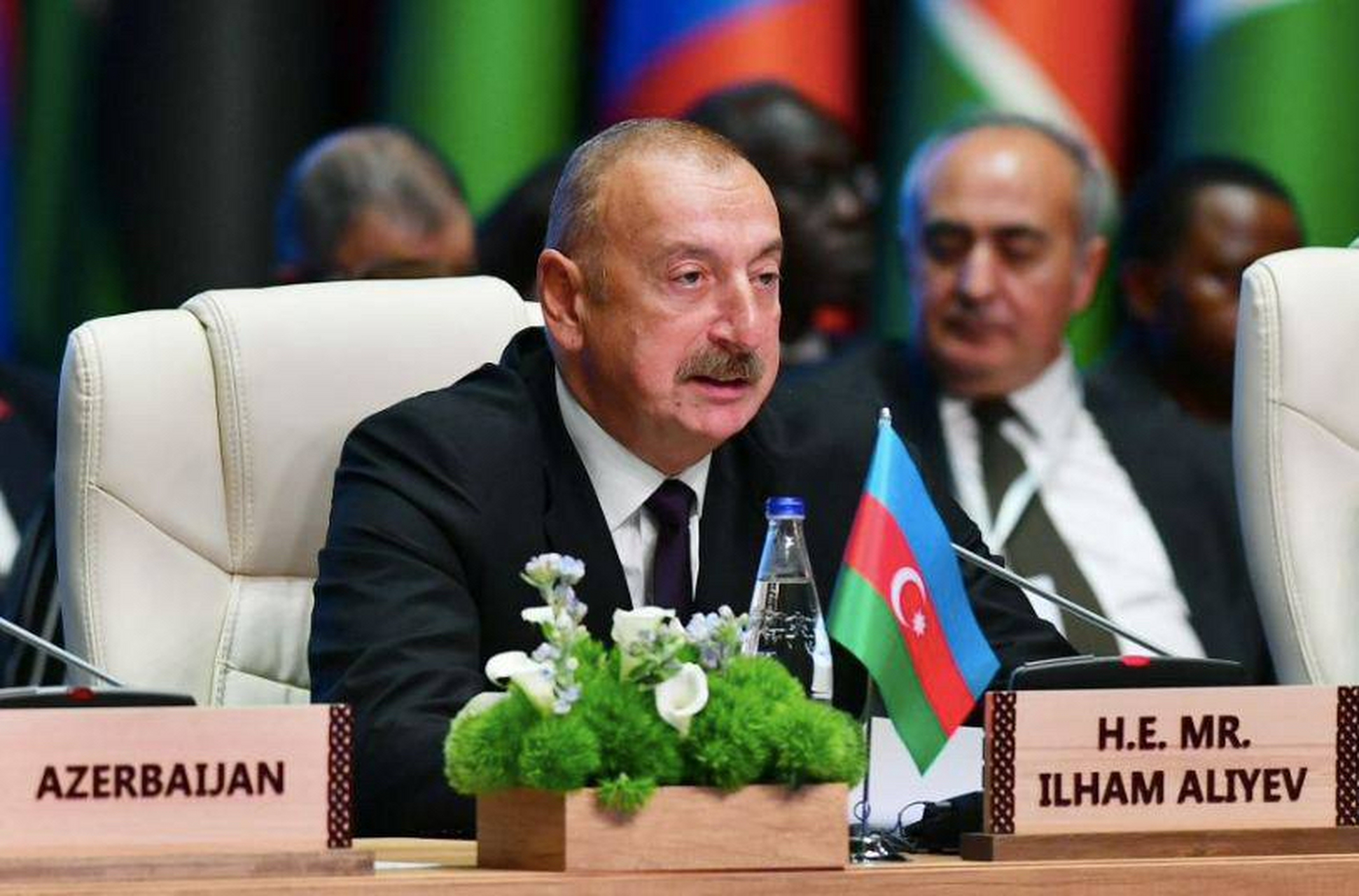 阿塞拜疆总统阿利耶夫表示:法国必须为其殖民历史和殖民罪行以及"在