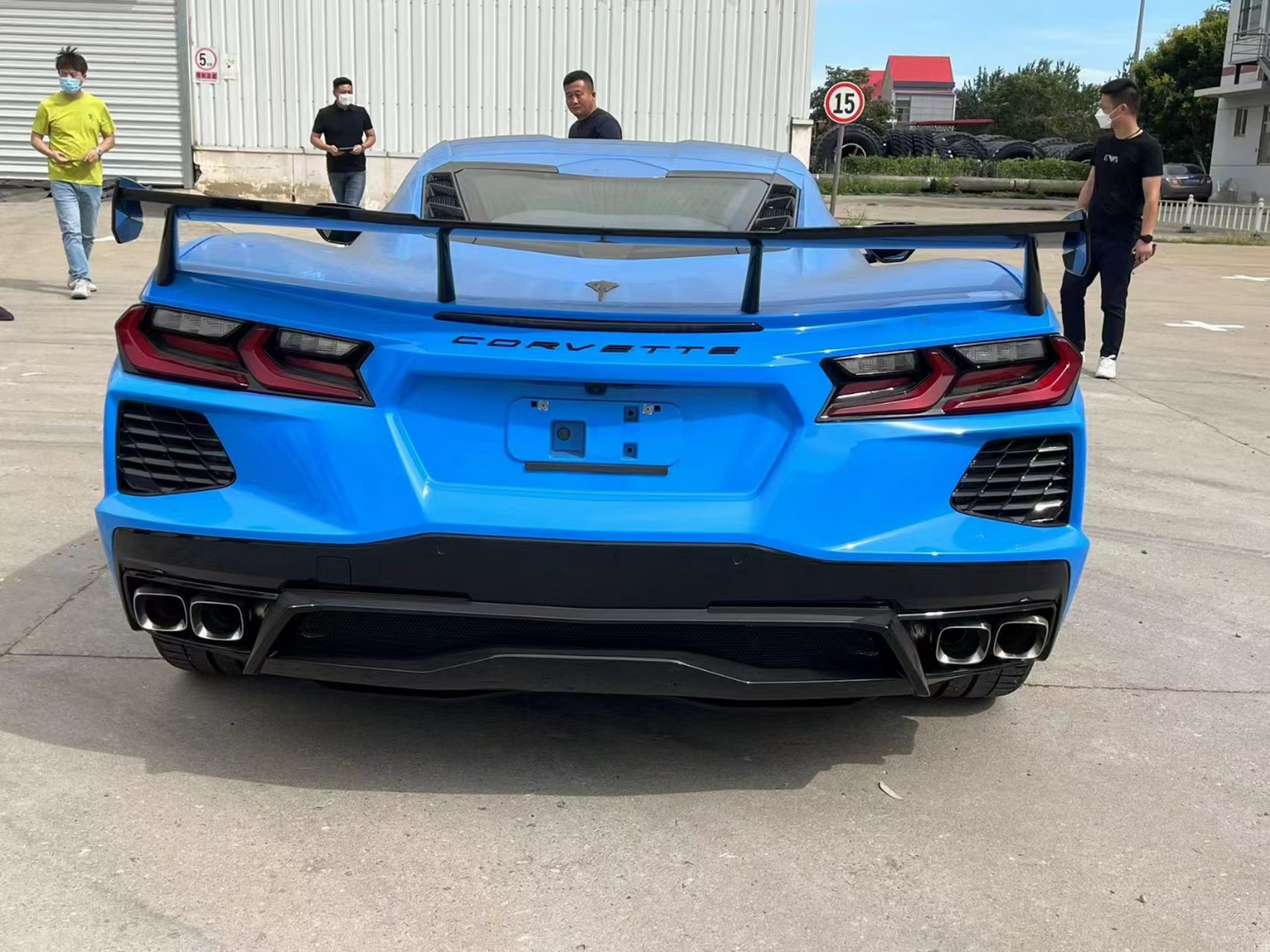 23款科尔维特c802手动敞篷02 颜色:蓝/黑0202 配置:1lt,z51