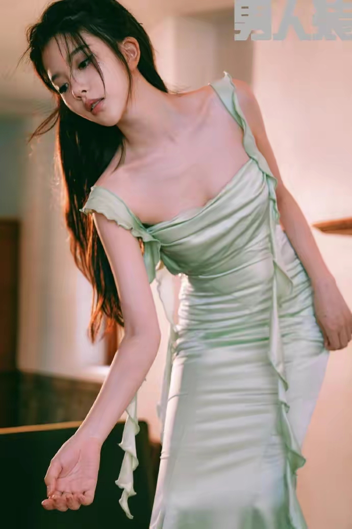 彭十六男人装,大家如何评价?