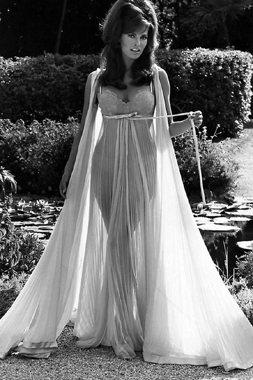 女星拉蔻儿·薇芝,感觉有点像索菲亚61罗兰.