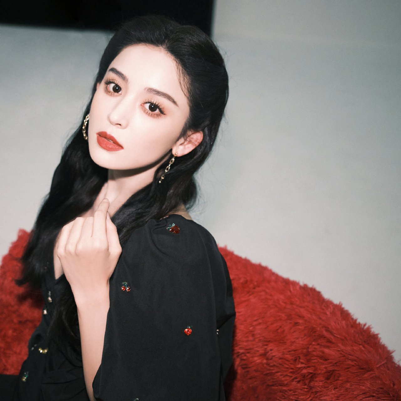 古力娜扎高清壁纸头像(三十六)[心]