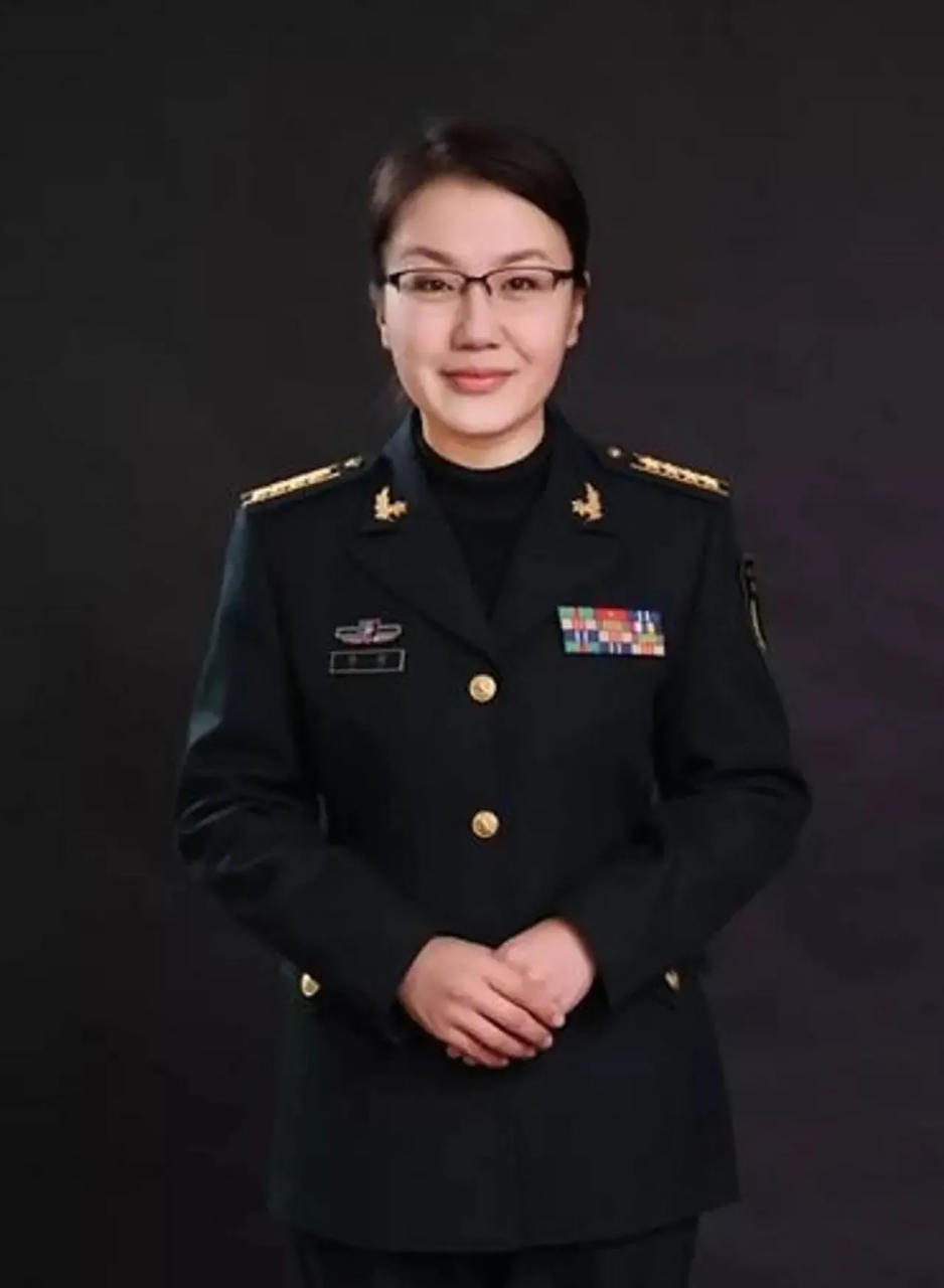 近日,针对军事专家李莉的指责在网络上不断发酵.