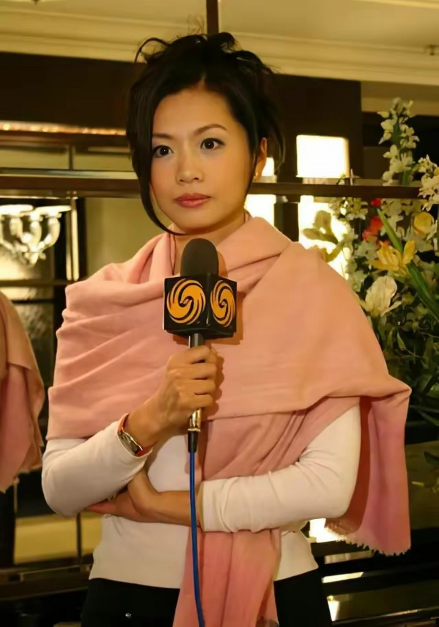 凤凰卫视嫁的最好的女主持曾子墨:瑞幸咖啡老板娘,老公还比她小#娱乐