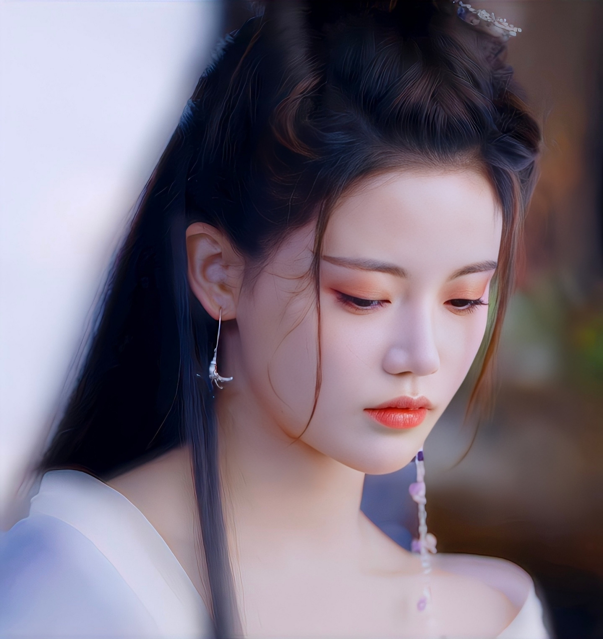 孙珍妮饰演《长月烬明》里的小狐狸翩然,造型是真好