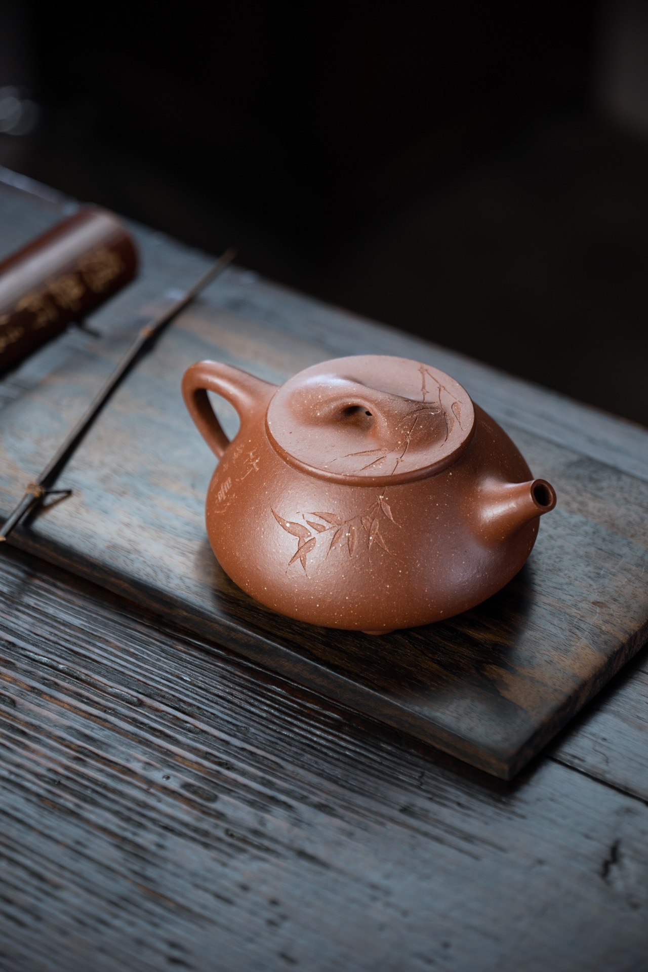 宜兴紫砂壶满瓢320cc23孔红降坡李昱辰