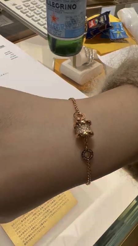 宝格丽 弹簧满钻手链#手链#奢侈品#同城-度小视