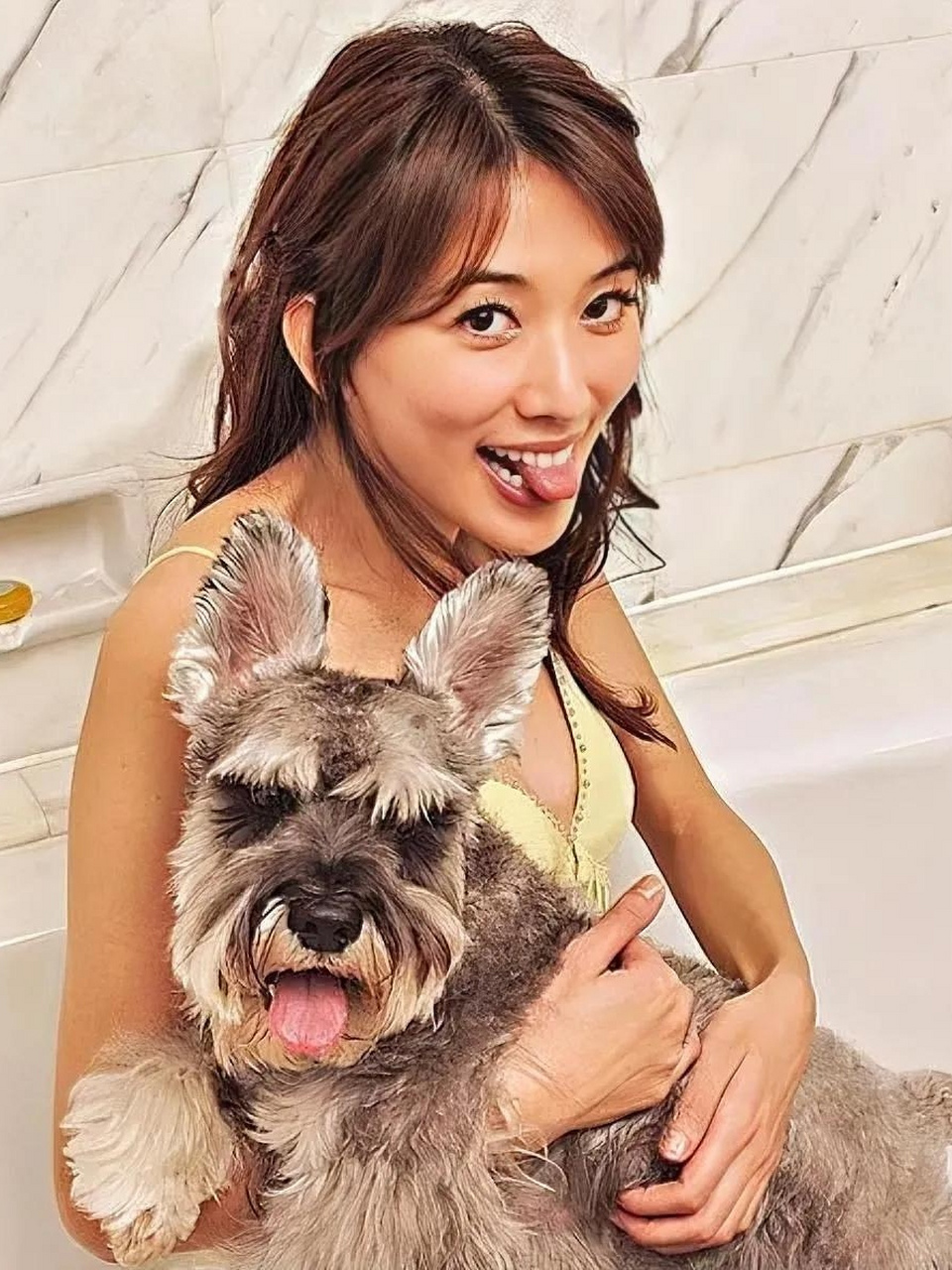 爱吐舌头的女明星合集.