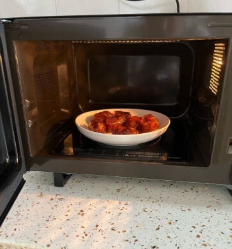 格兰仕微波炉bm123l900w速热评测:高功率微波炉,是否值得选择?