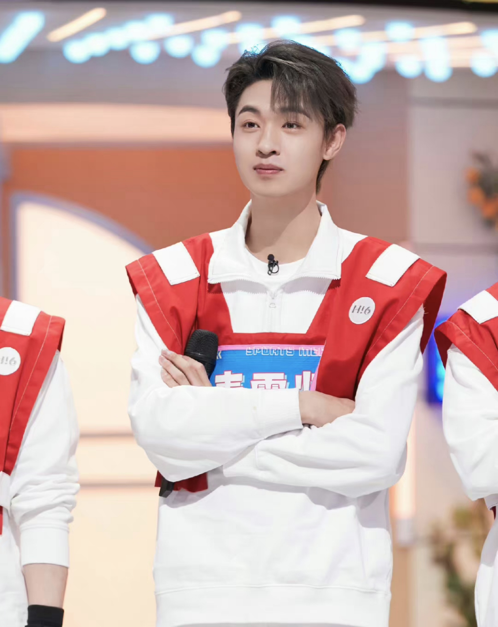 秦霄贤孙珍妮合照 秦霄贤发与孙珍妮合照 俩人录节目又分到一组啦?