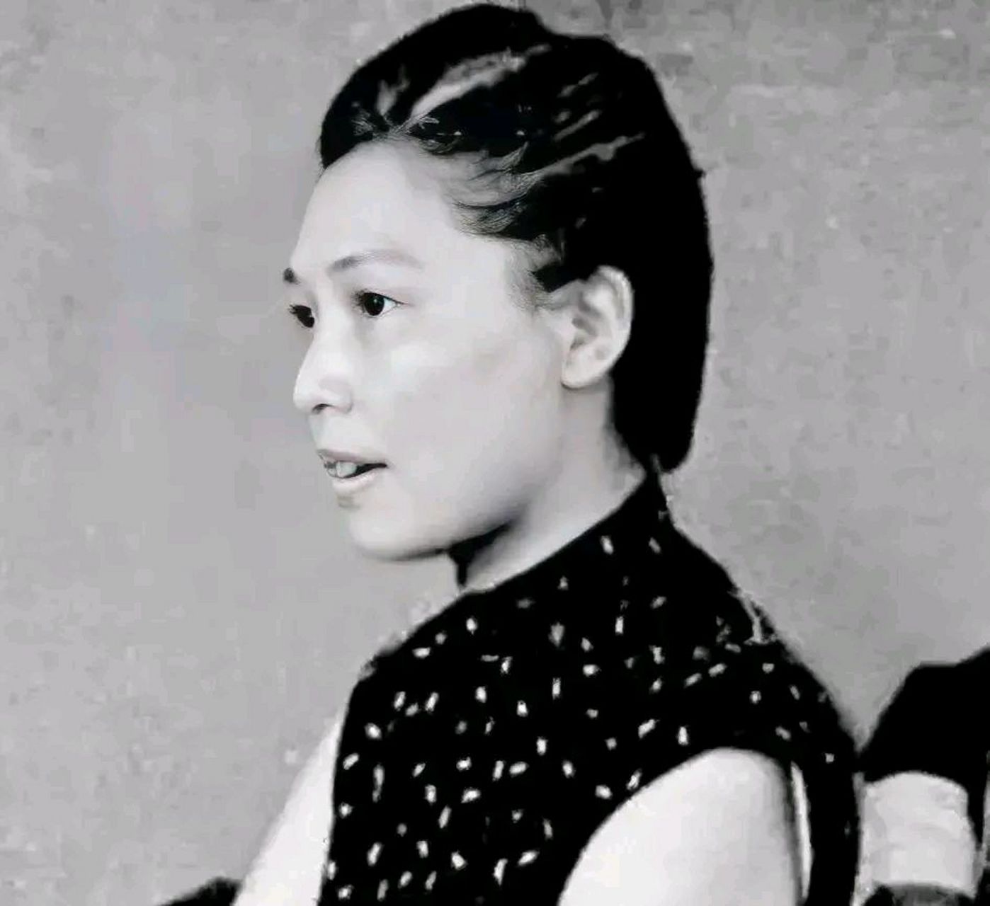 其妻叶吉卿气愤不过,四处讨个说法,并提出4个条件