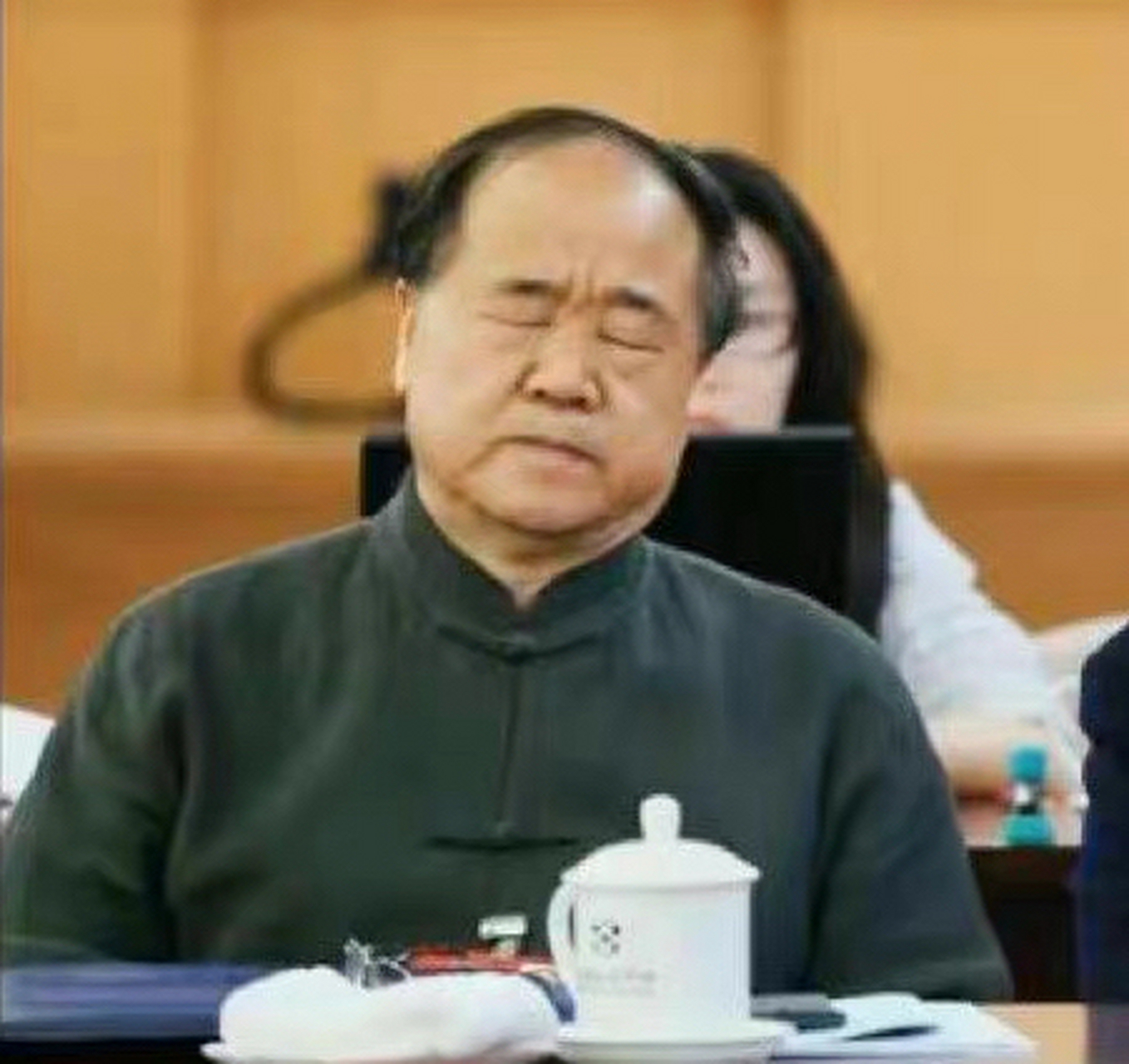 不行了,再看还是会笑出声,莫言演我社交 67#搞笑# #莫言