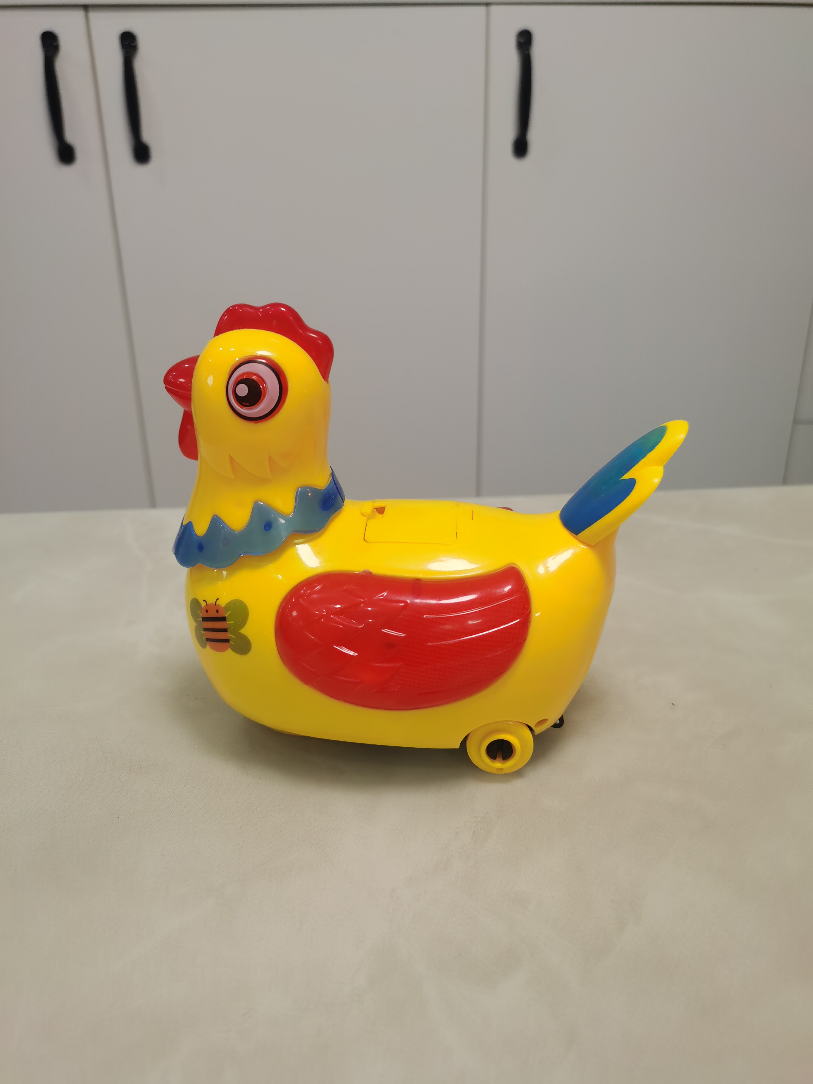 母鸡下蛋玩具,可以边走边下蛋