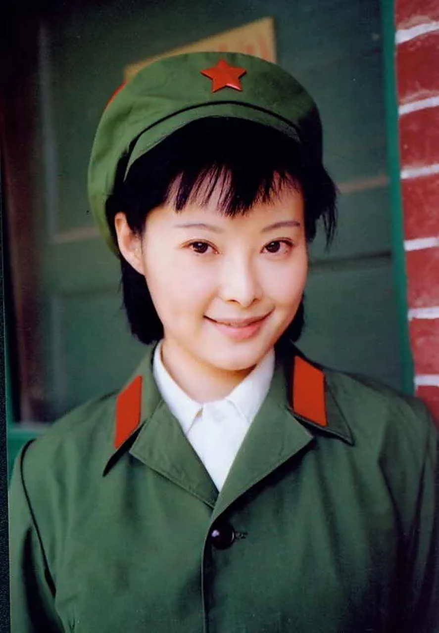 "没想到制片人一说完,袁立就怒了,"你们爱找谁找谁,老娘还