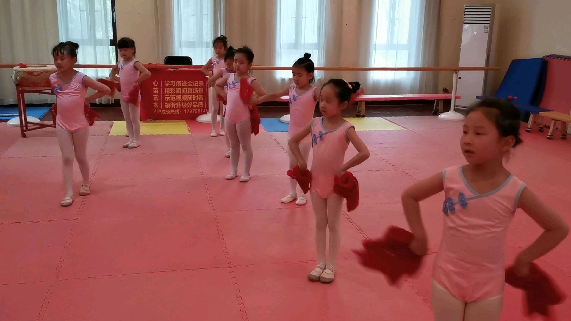 课堂实录67:《大公鸡爱美丽》