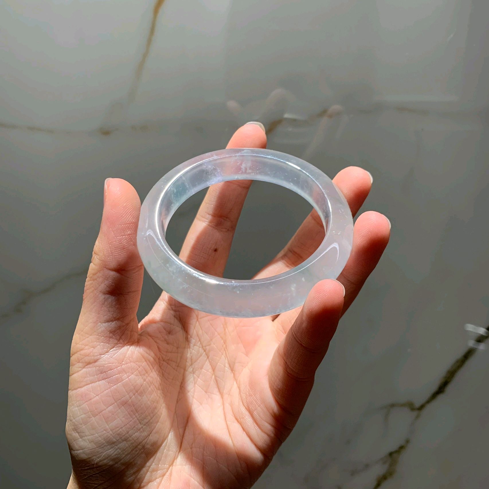 玻璃种翡翠手镯