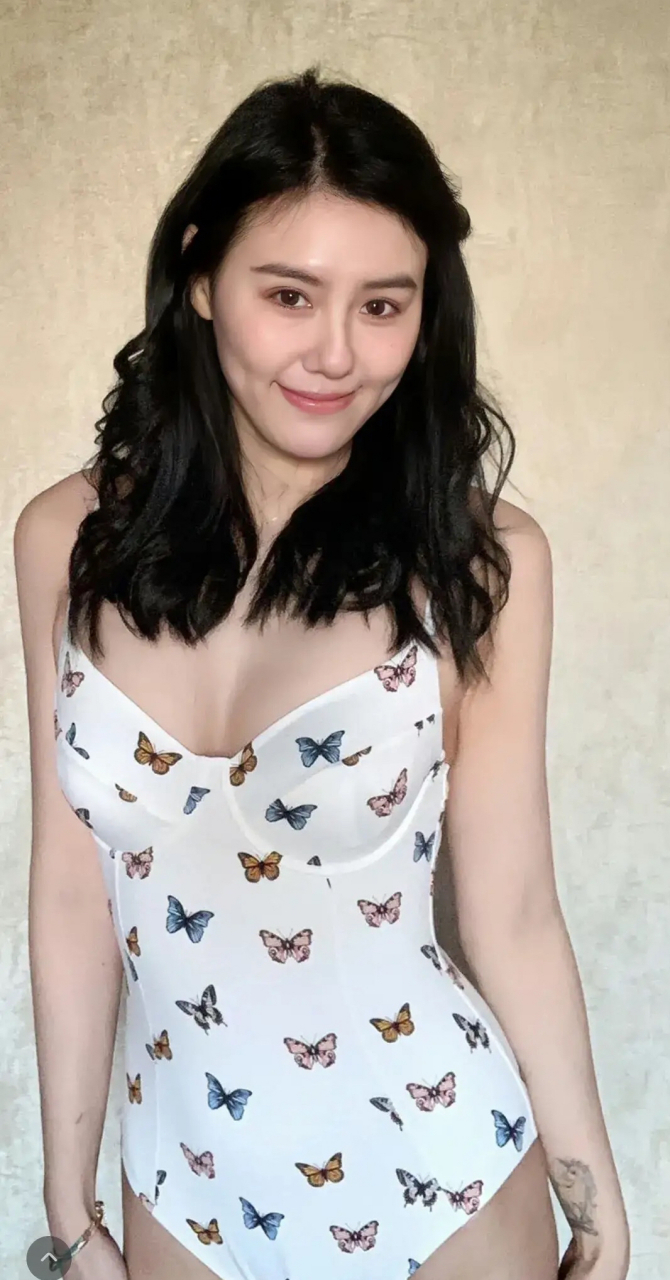 泳坛第一美女刘湘,180cm的身高,凹凸有致的身材,不输一线小花的颜值