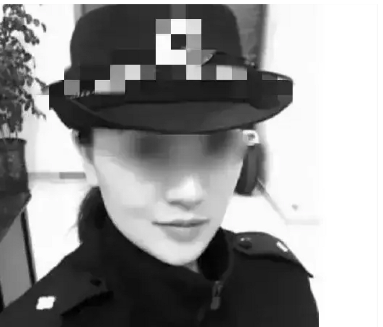 温州一位年轻漂亮的女警察,在工作中以勇敢正直著称.