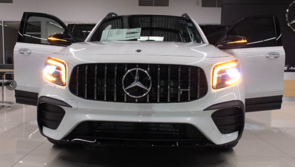 奔驰一降就是40万,跌至13万,2.0t 8dct,月薪3500也能开豪车