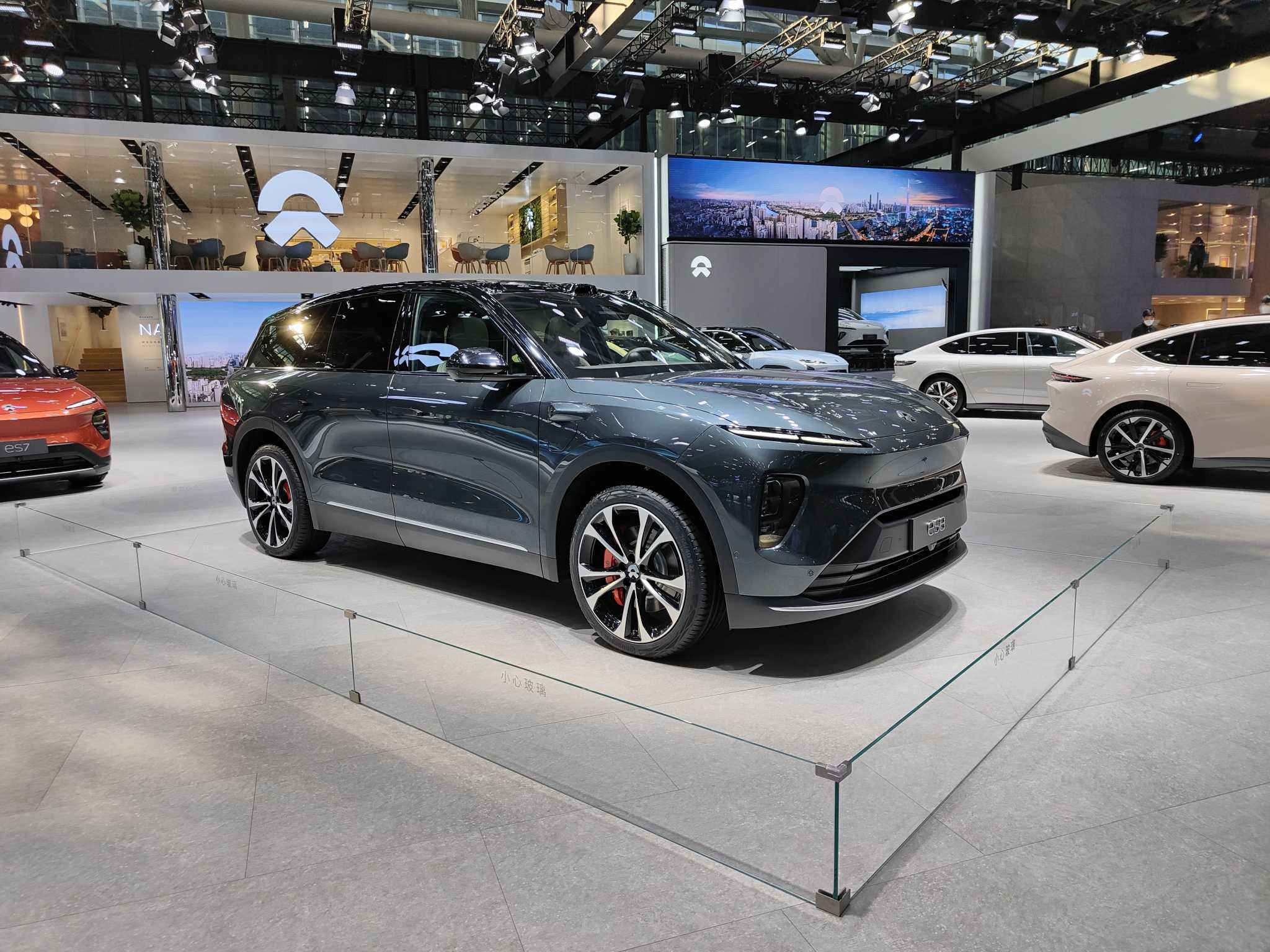 广州车展|全新蔚来es8正式亮相,售52.8万元起,六座版配激光雷达