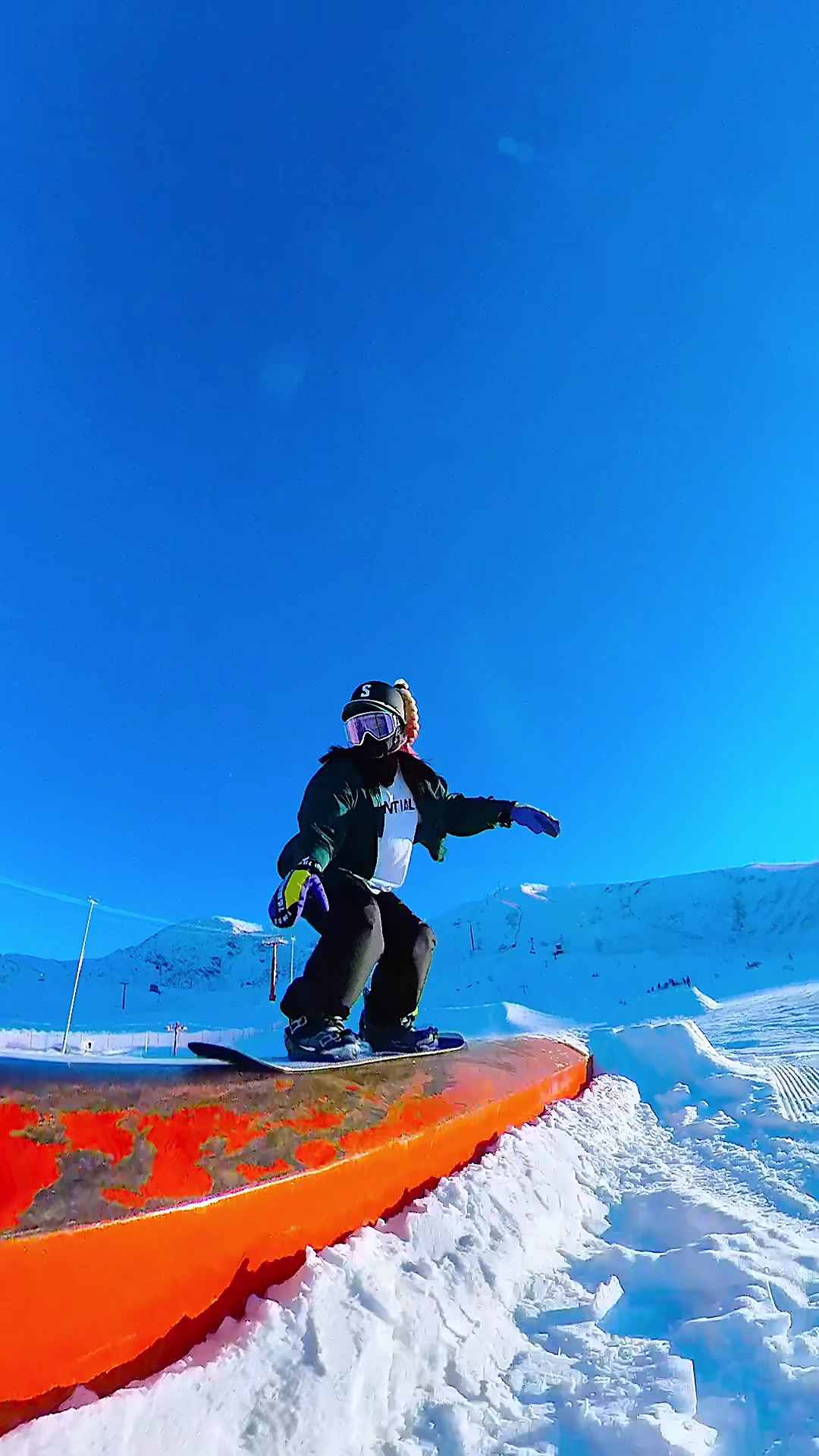 有没有被这个女生帅到滑雪运动单板滑雪单板公园一镜到底