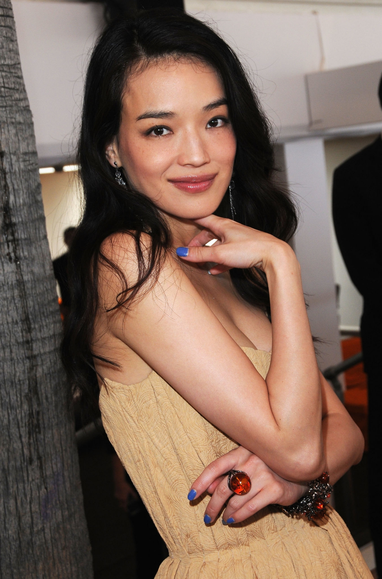 舒淇五官非常出彩,特别是大嘴巴和嘴唇