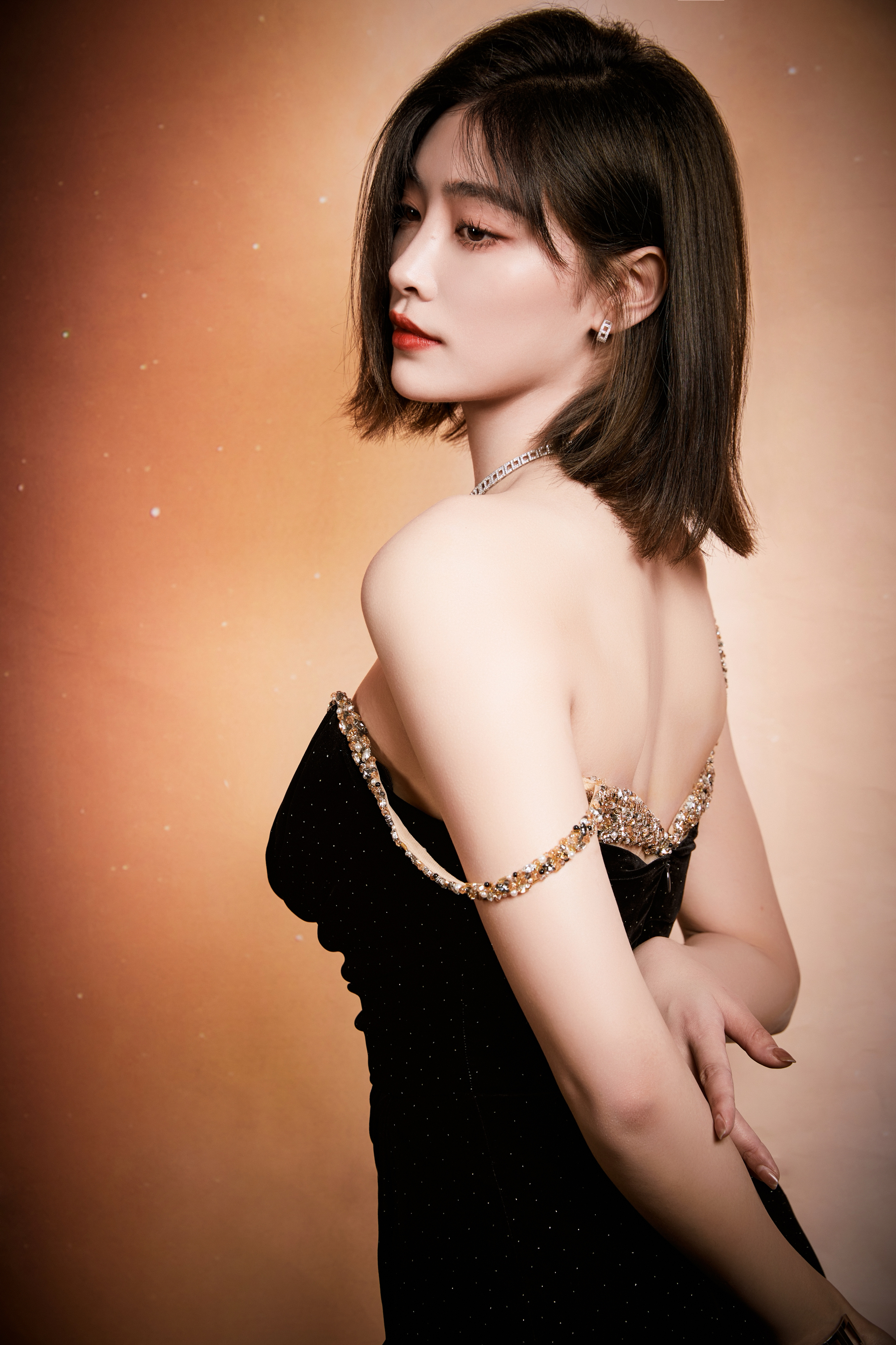 95后浙江美女许佳琪,貌美如花,风姿绰约,美不胜收