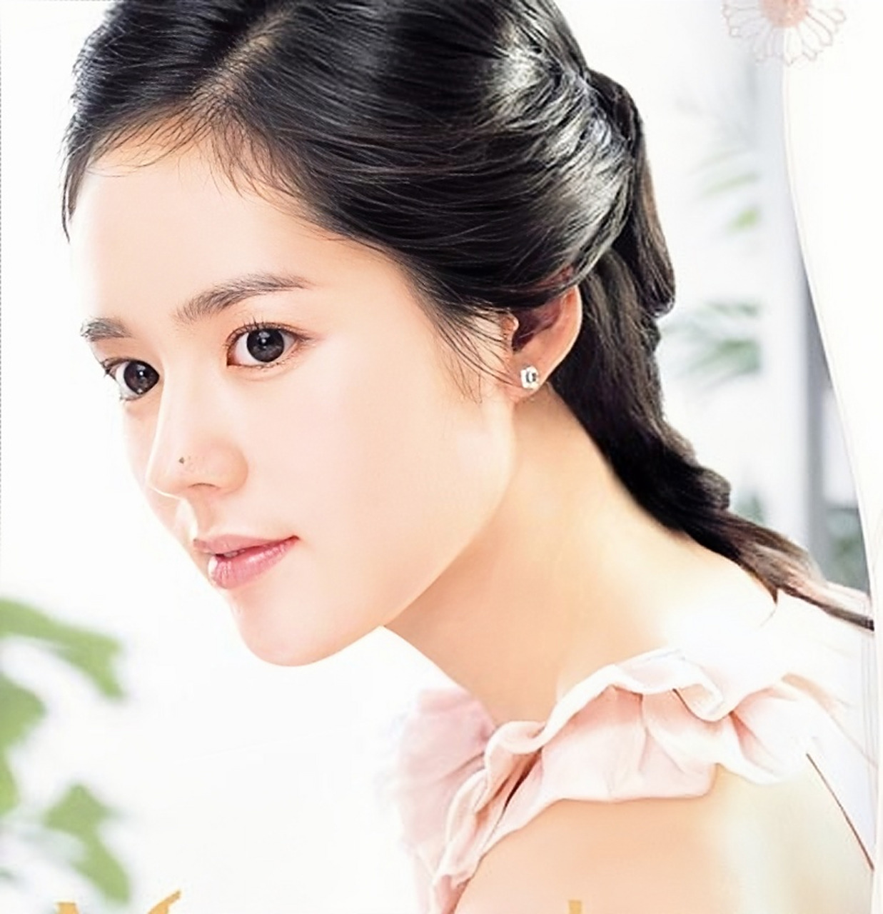 韩佳人初代整容模板,当初多少人梦想有她的韩式小翘鼻,鼻尖痣简直点睛