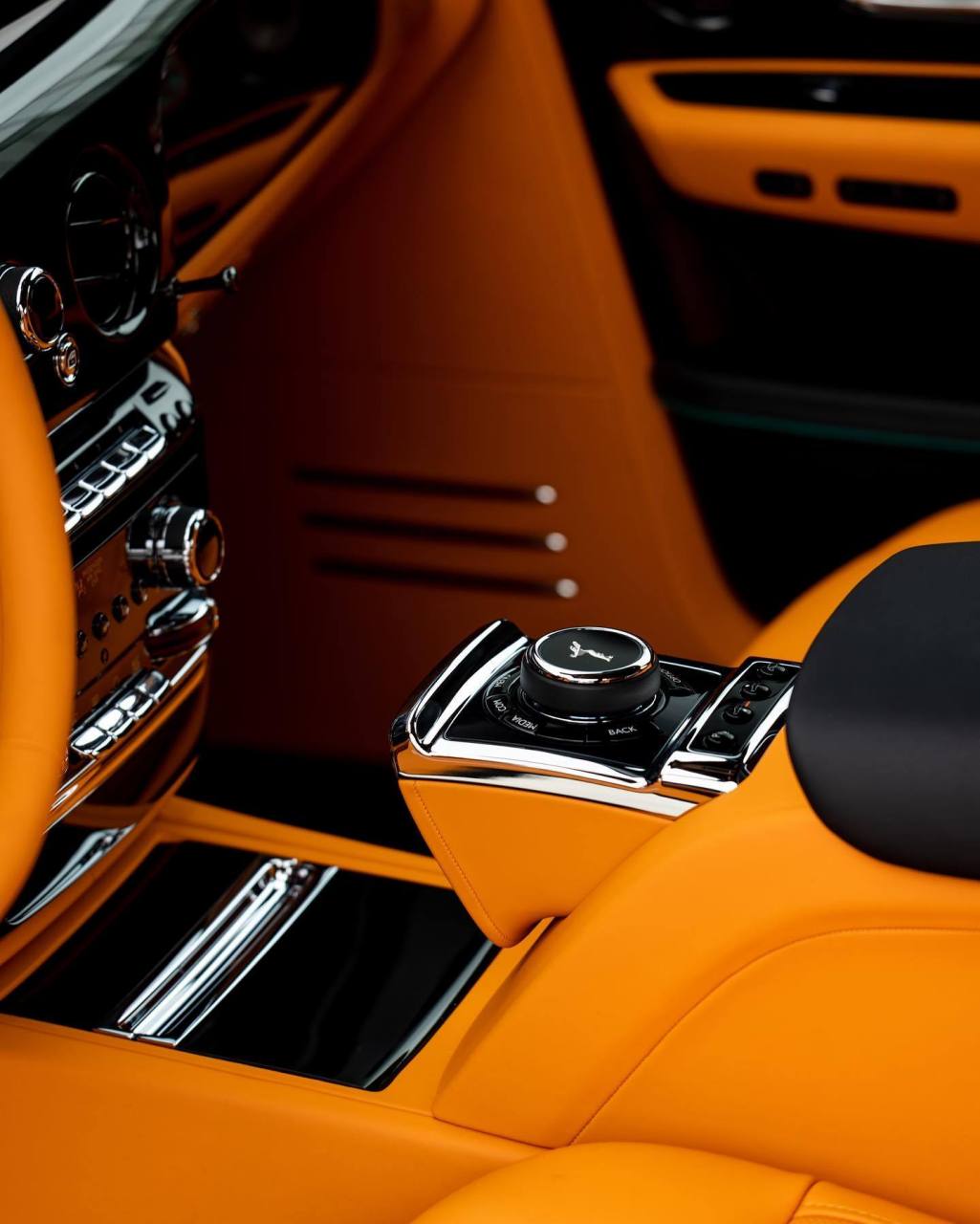 劳斯莱斯phantom [得意][得意]