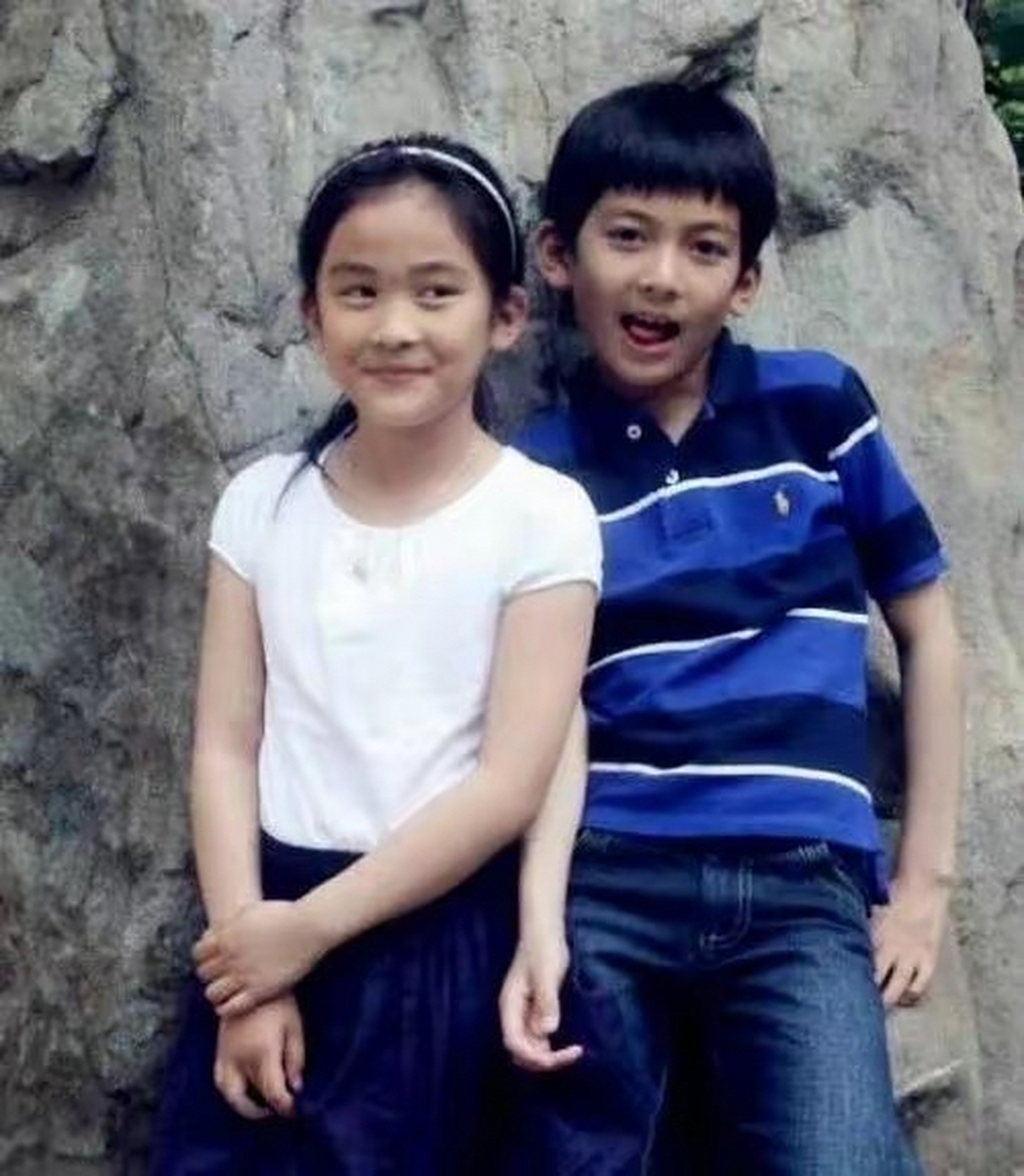 景岗山家的两个孩子堪称最美星二代,家世显赫,未来之路一片坦途 景天