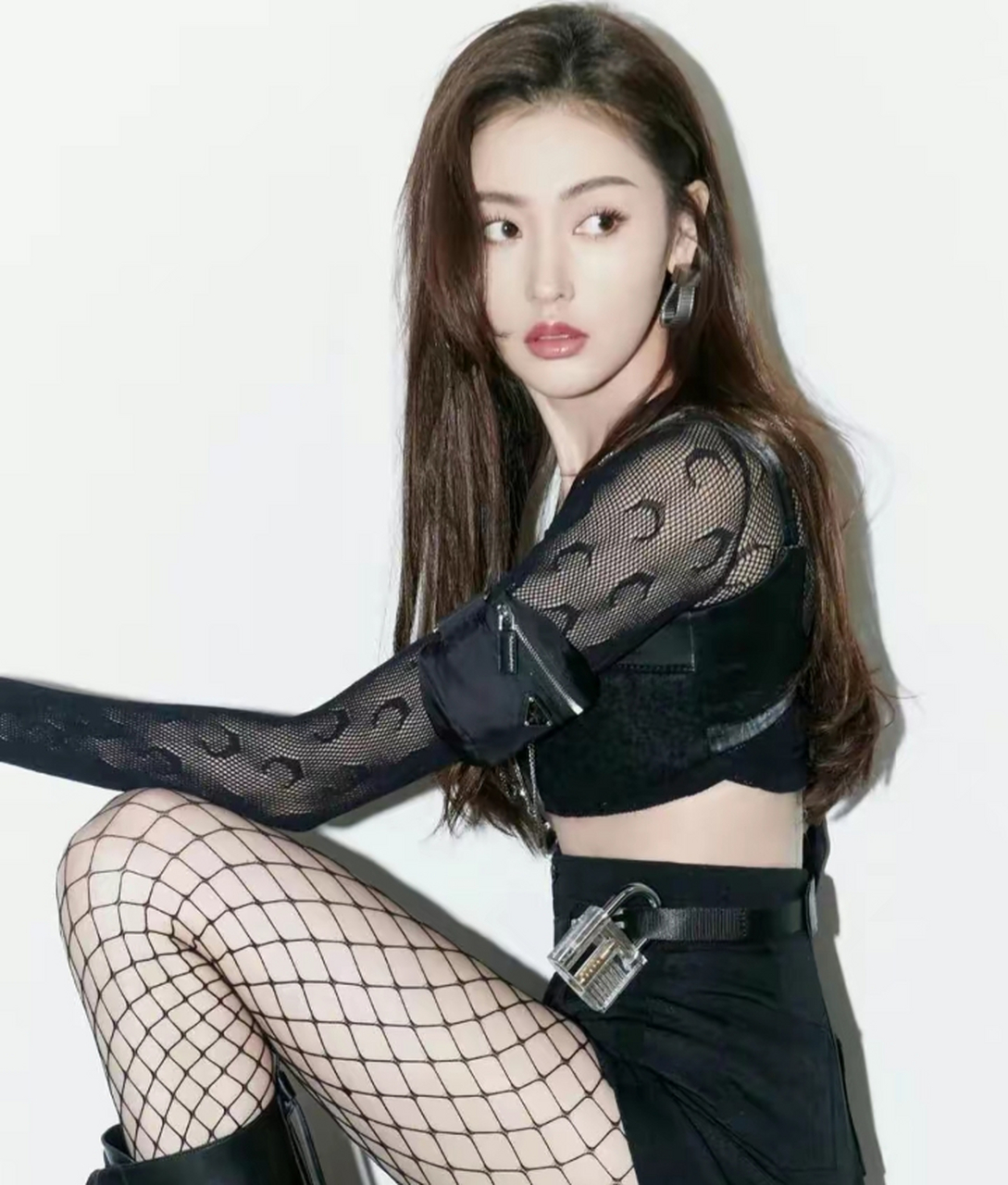 绝世美女张天爱身材完美无缺,蜜桃臀圆润高挑,性感诱惑