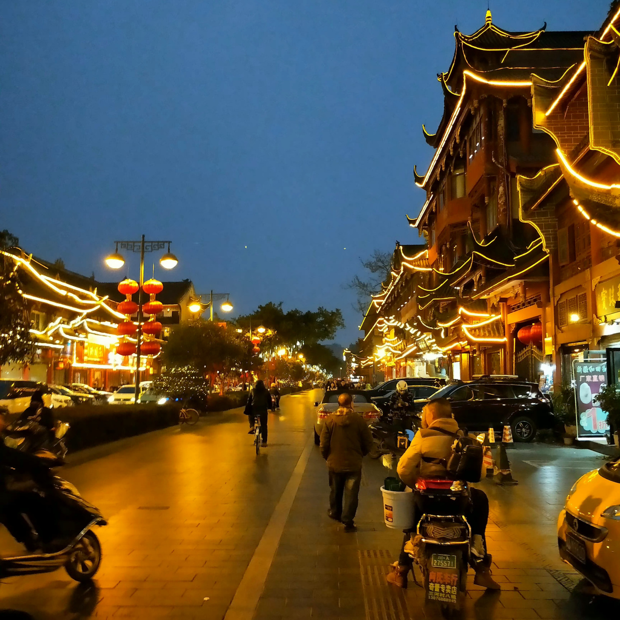 成都一条文化街,比春熙路低调,晋级网红打卡地,人气旺盛