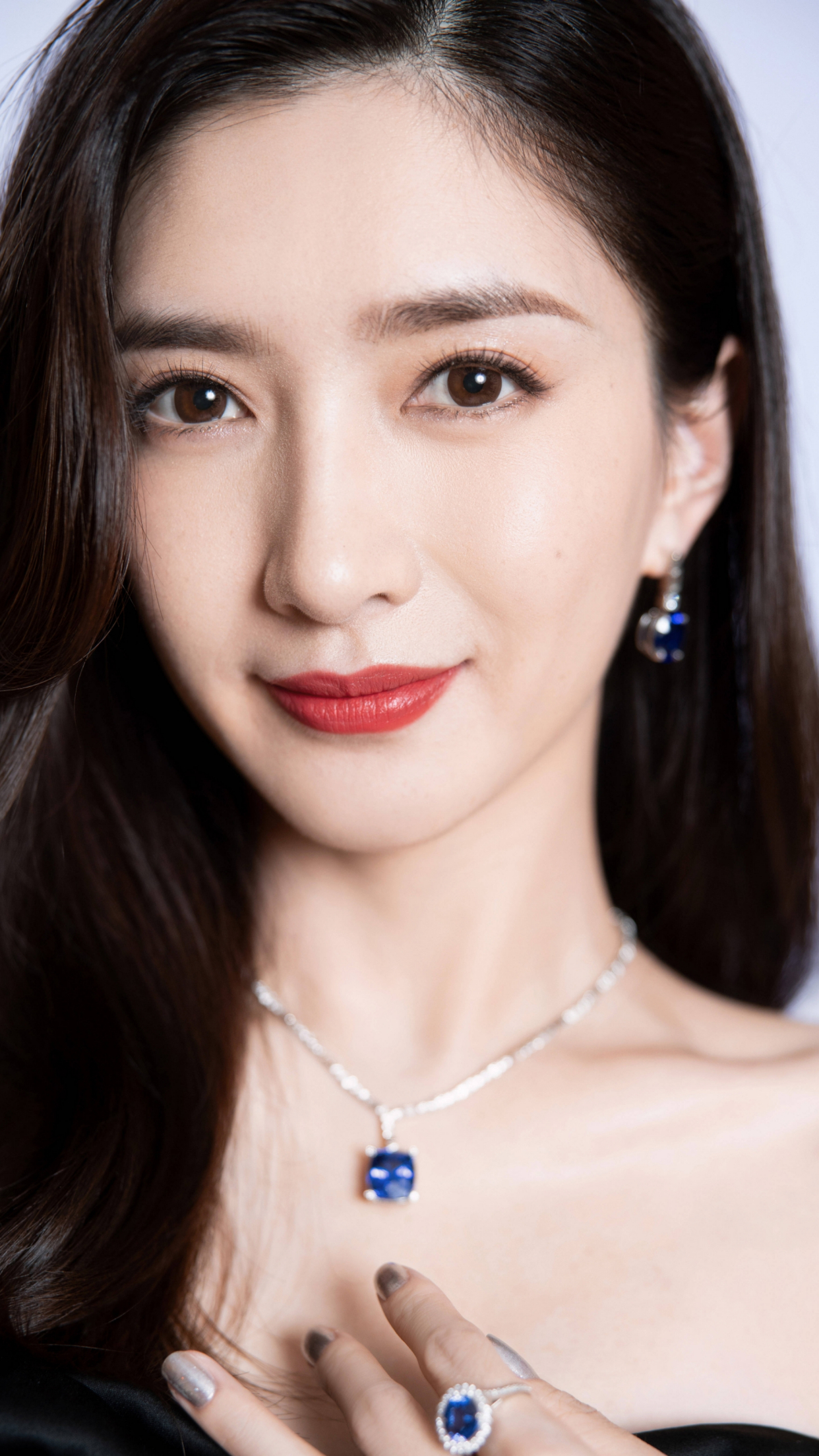 演员江疏影,气质出尘,肤白貌美,来看美照