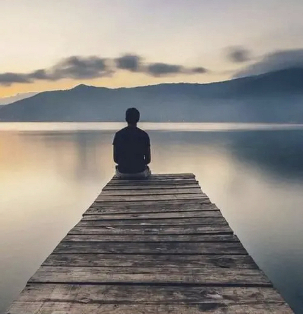 一个男人在最穷,事业最落魄,人生最低谷的时候,他暂时什么都不想听,他