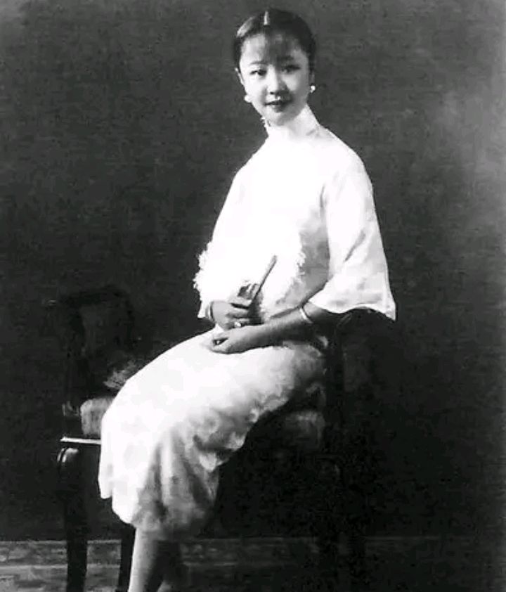 清朝皇帝老婆的真实照片,网友:深深的同情光绪皇帝!