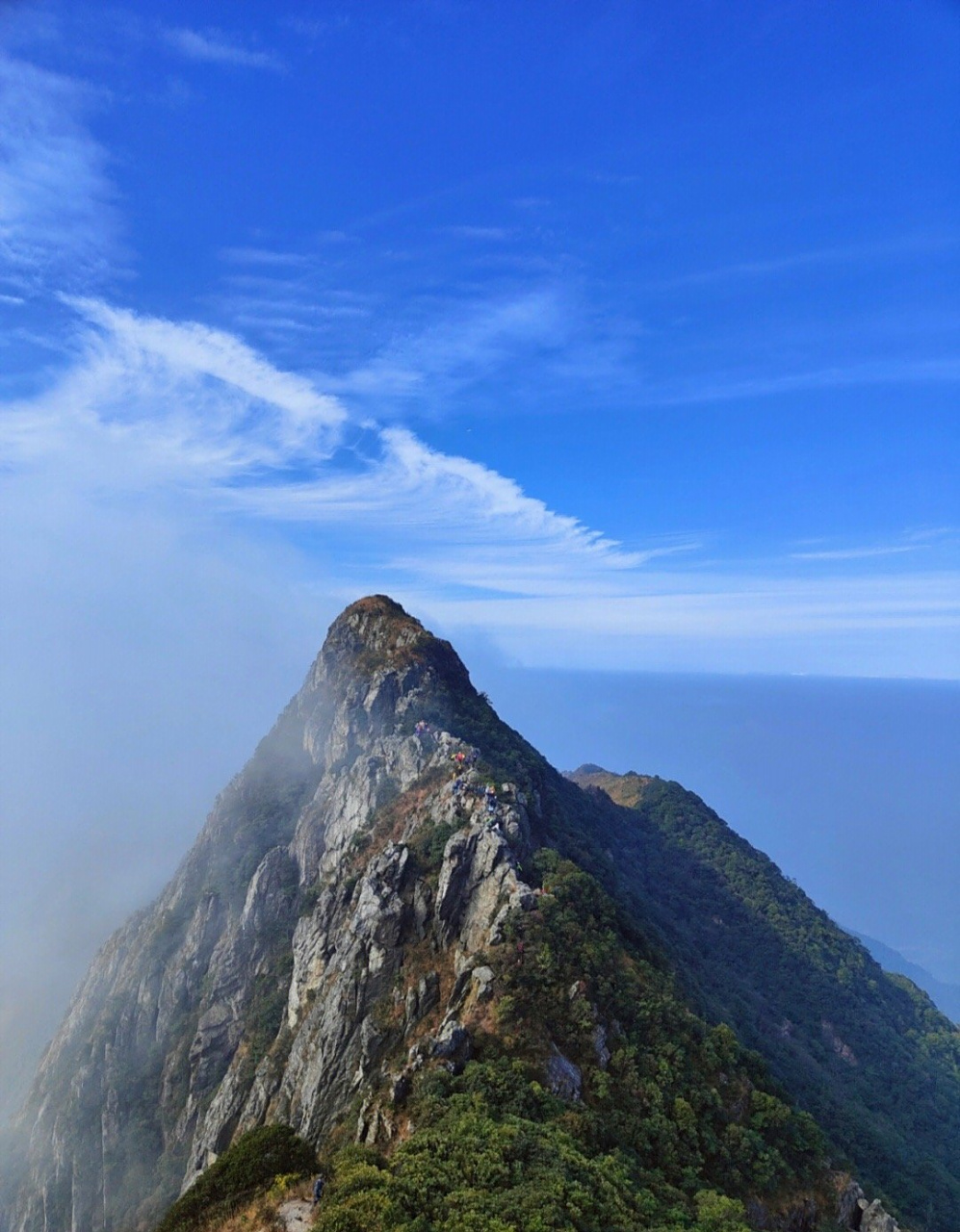龙斗峰,广东最险峻的一座千米山峰,我虽然登顶过海拔