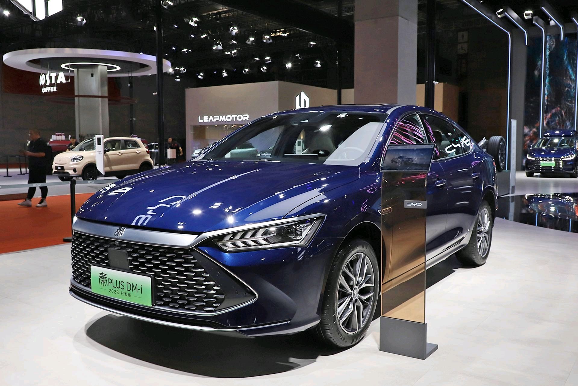 比亚迪秦plus为什么受大众所喜爱?它到底有何魅力?