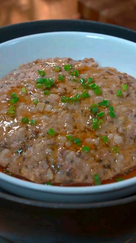 广东人从小吃到大的梅菜蒸肉饼,下饭神器,学起来-度小视