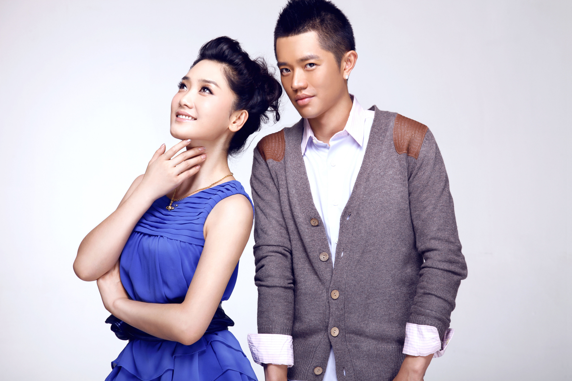 凤凰传奇这个组合虽然已经合作了23年,但他们并不是夫妻,玲花结婚时