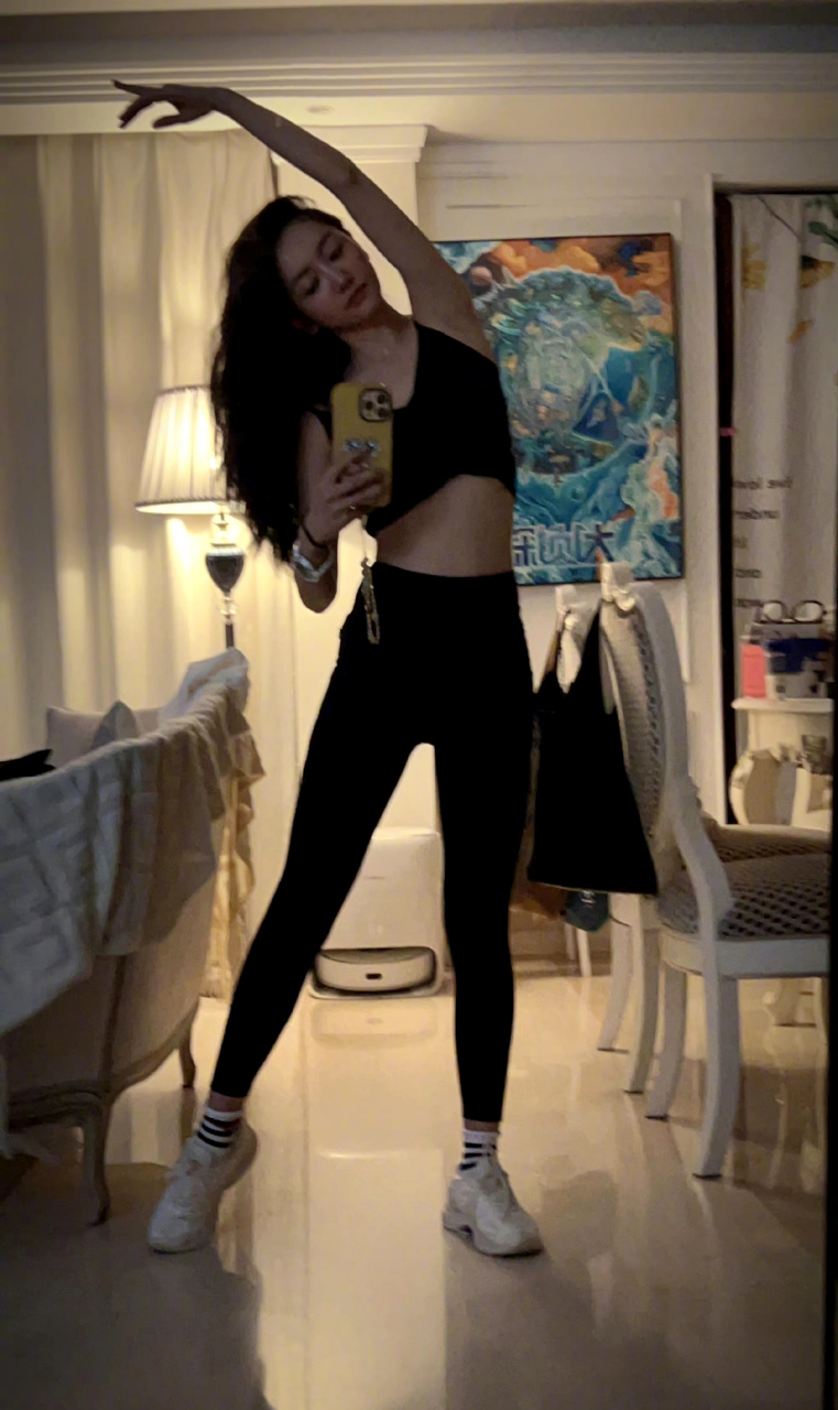 杨蓉身材好好啊