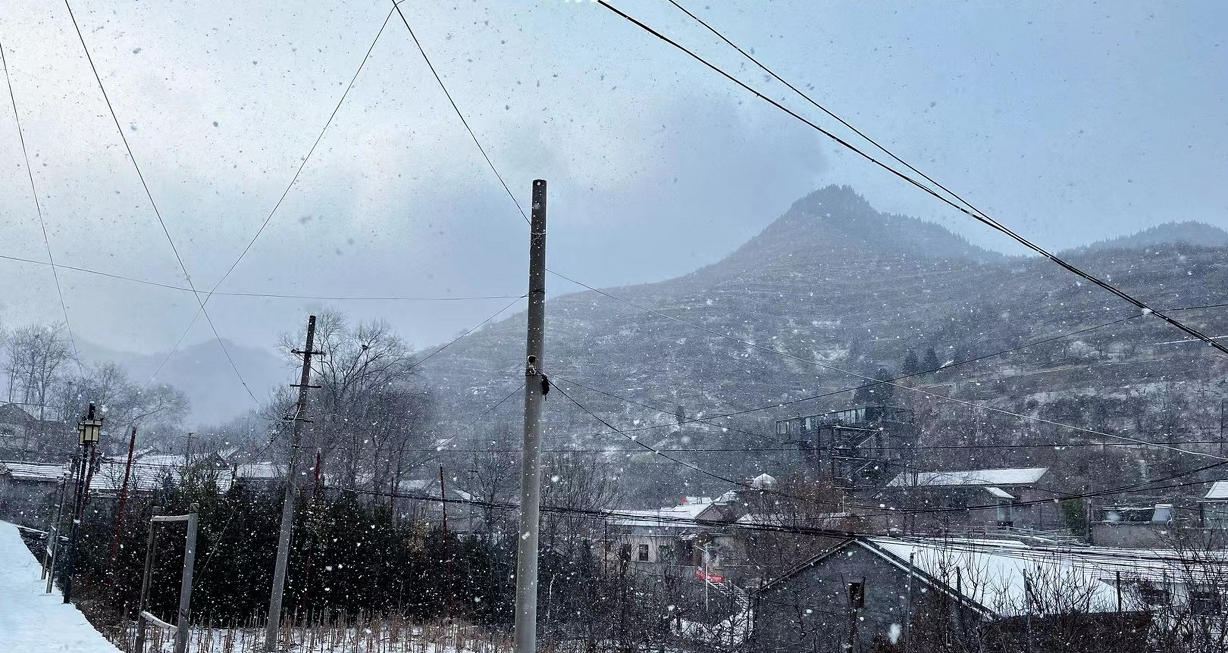 山村雪景图,你会来吗?考虑一下吧[大笑]