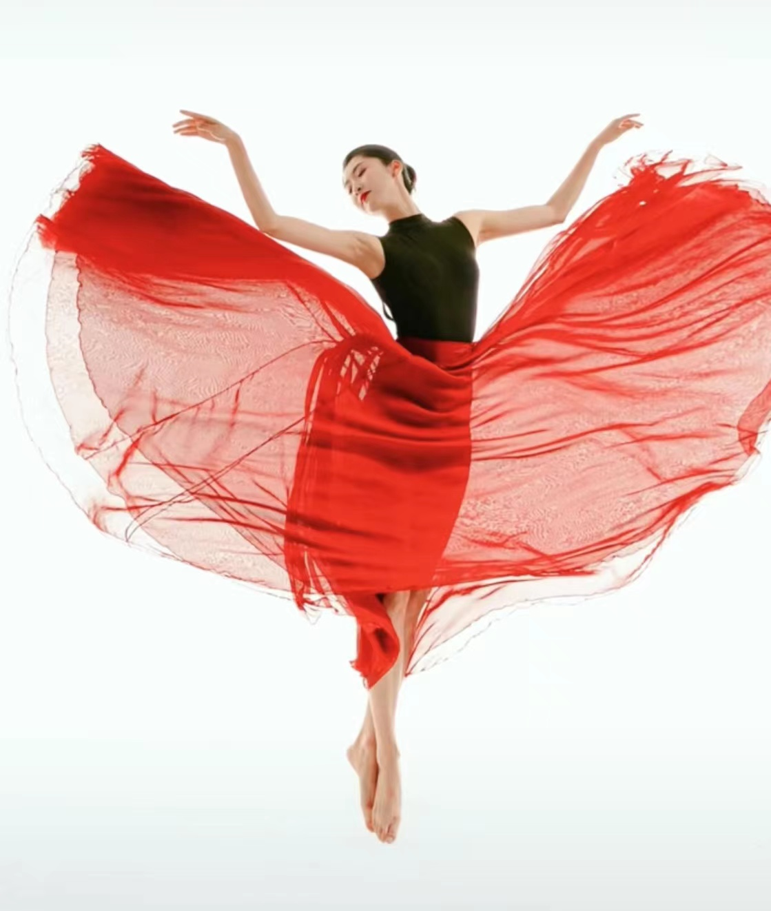 青年舞蹈家苏日曼因胃癌离世,年仅28岁,还是旅游小姐中国总冠军