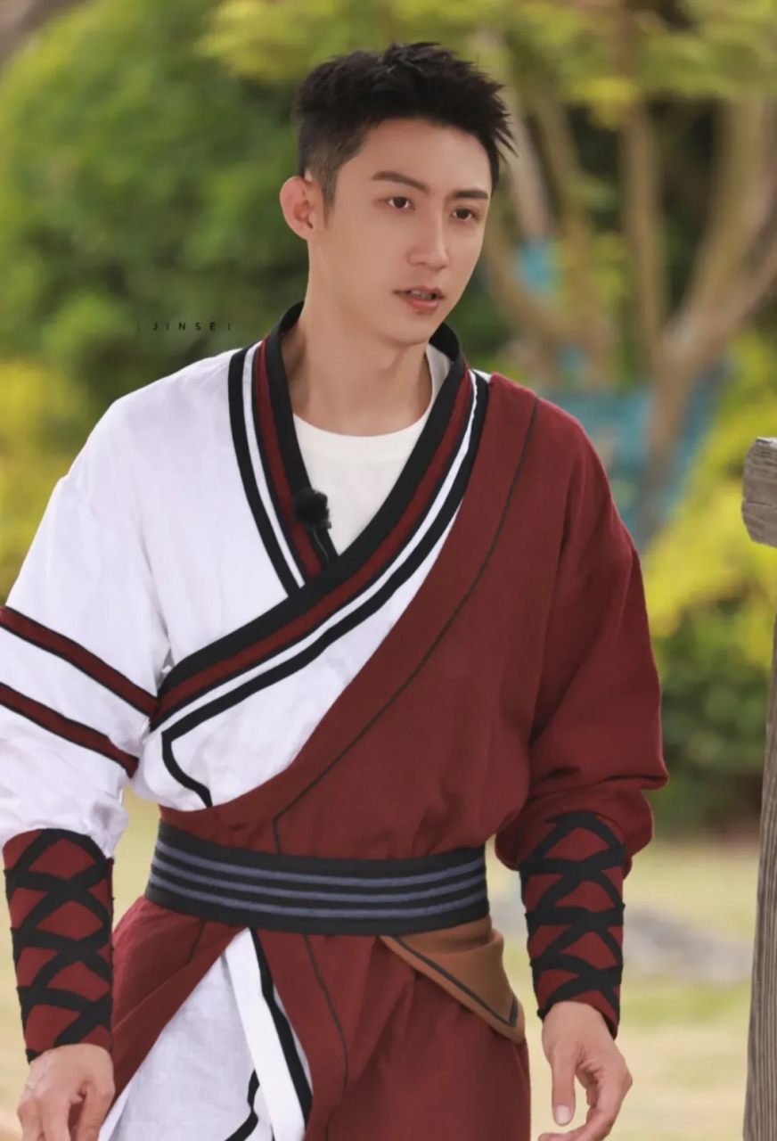 黄景瑜不演古装戏,抵触化妆.但他说:是寸头,我就可以演.