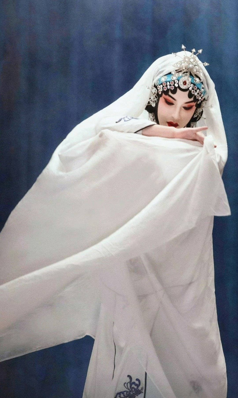 当檀健次和张晚意换上女装,谁才是你的心头爱?