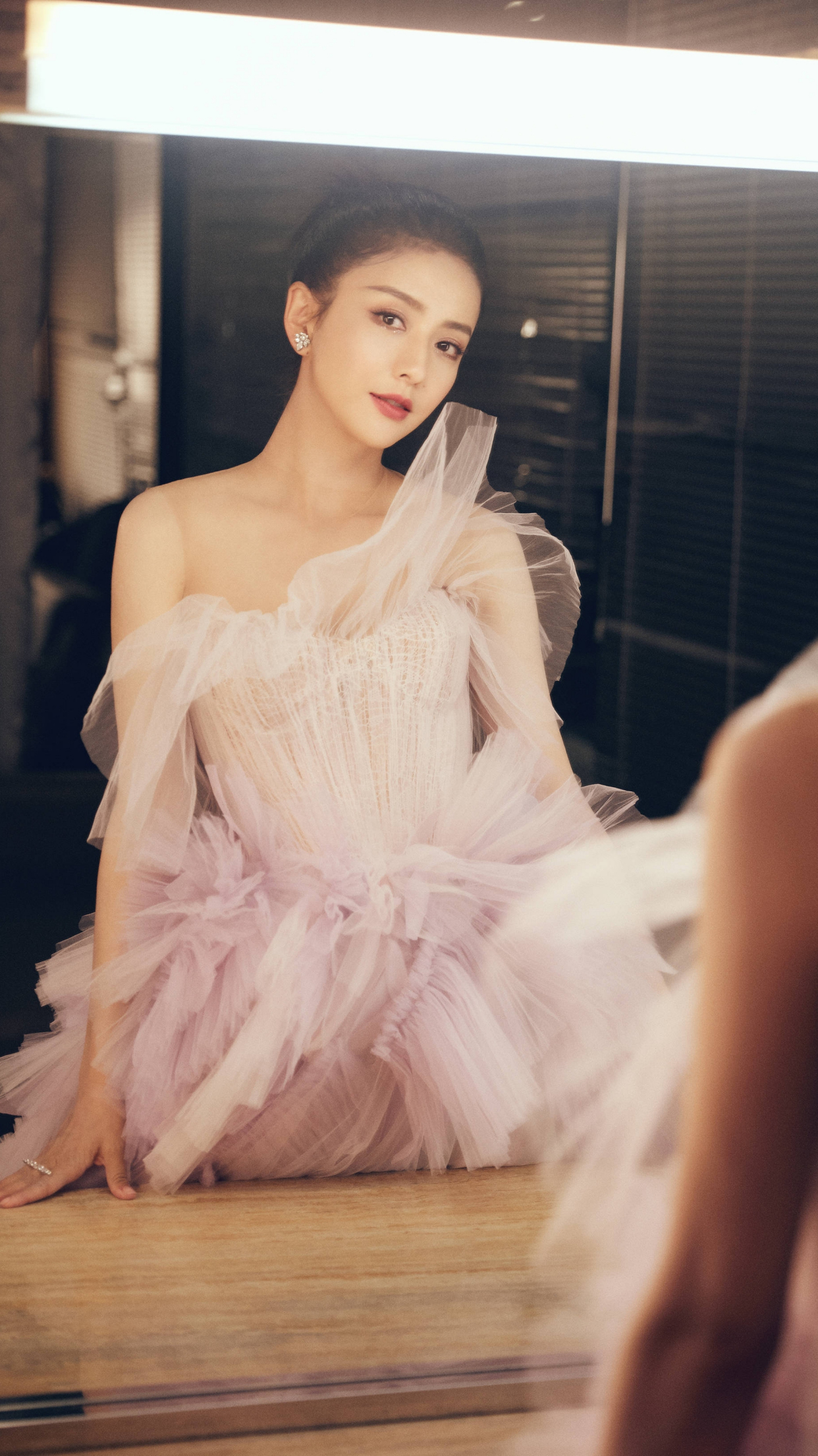 演员佟丽娅,纱裙造型又美又仙,来看你喜欢哪套造型吧