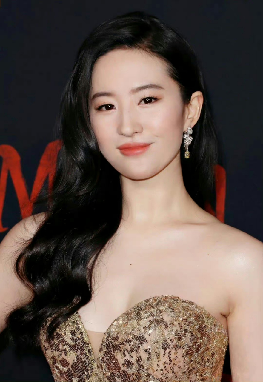 刘亦菲红毯美照,真的是太性感迷人了!#养眼美女