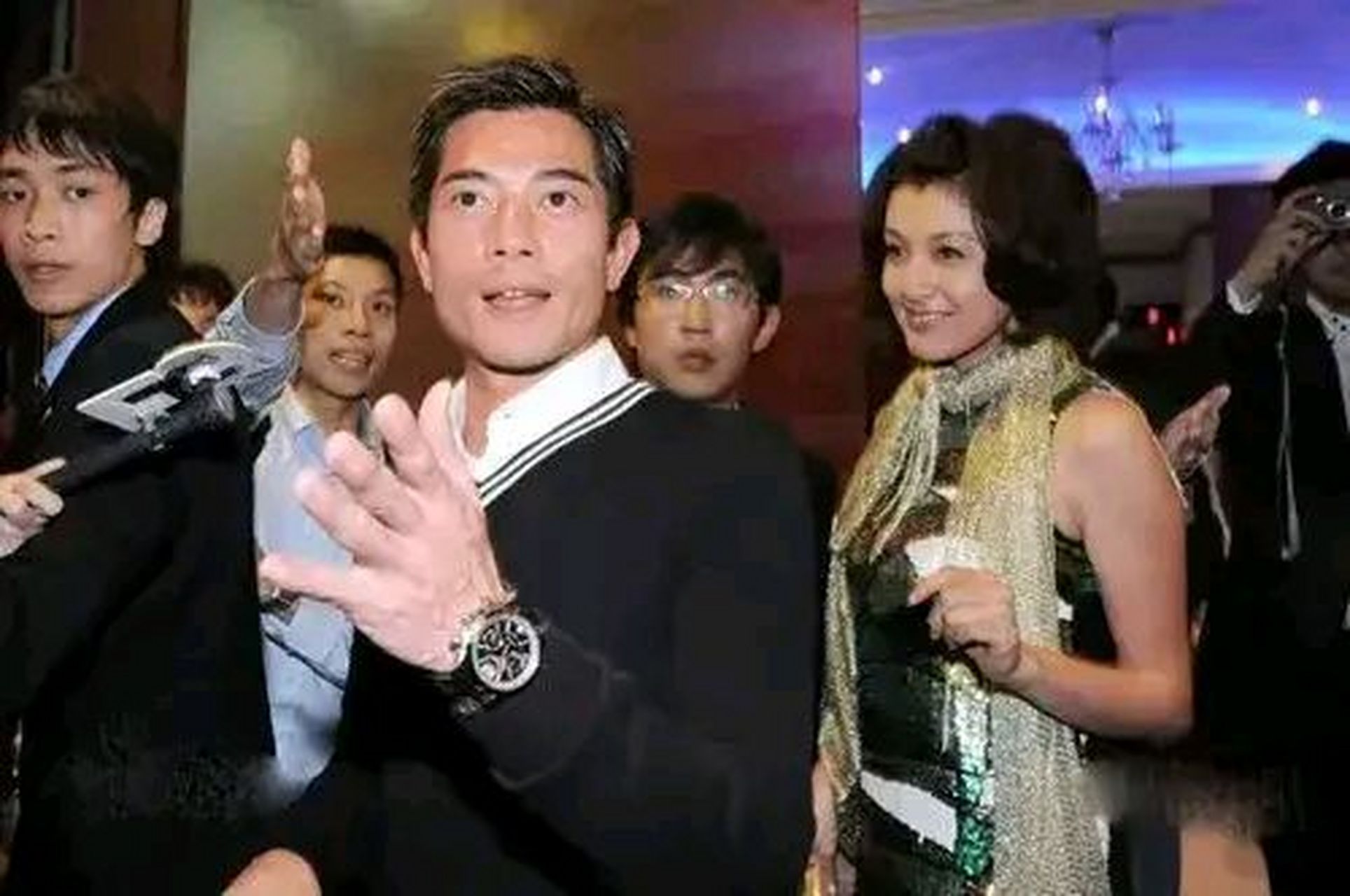 藤原纪香又纯又欲的样子,是男人最理想的女朋友!