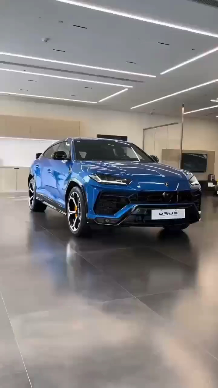 兰博基尼野牛urus36秒破百世界上最快的suv