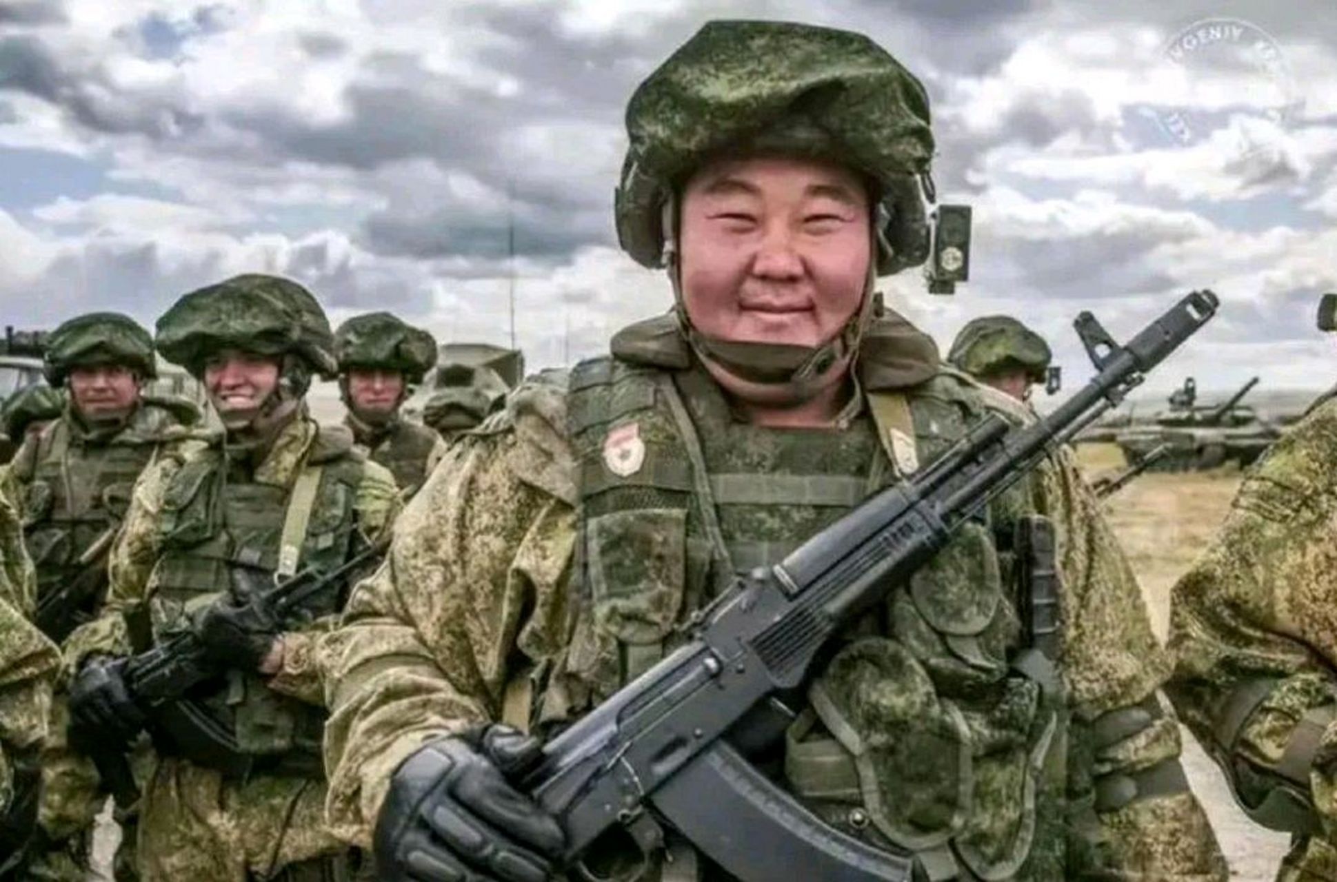 他们分属于布里亚特人,达吉斯坦人和卡尔梅克人(也叫土尔扈特人)