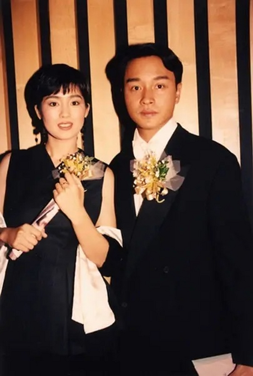 明星老照片:张国荣,巩俐.#电影