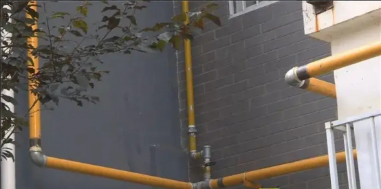 郓城县金都豪庭东区学府一号小区通天然气问题谁来解决